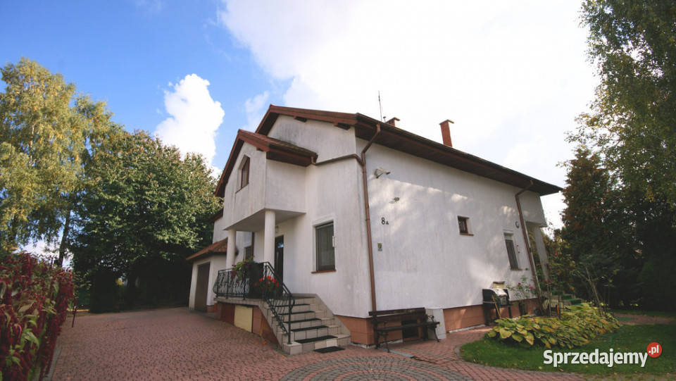 Dom Pensjonat 264 m2 Nałęczów garaż