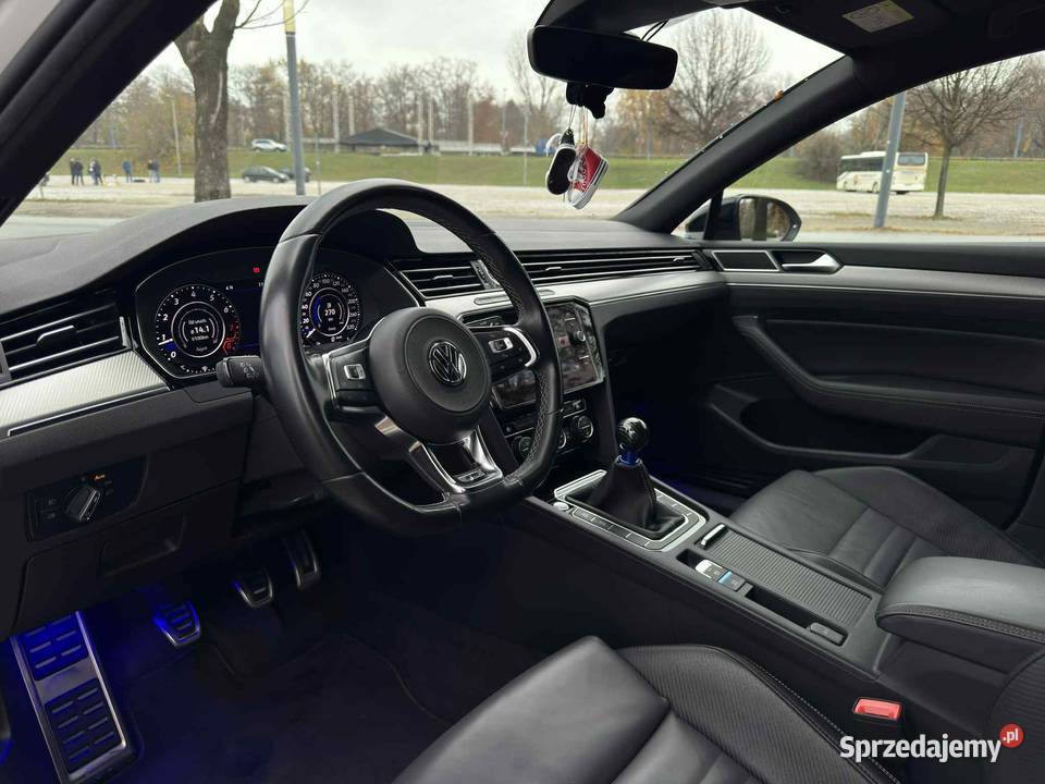 Volkswagen Passat 20182019 Rline 18TSI 180