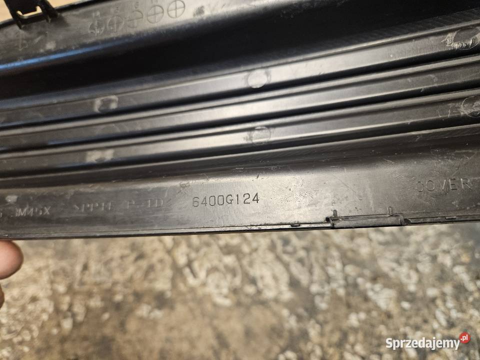 MITSUBISHI PAJERO 15 KRATKA PRAWA ZDERZAKA PRZÓD Międzychód