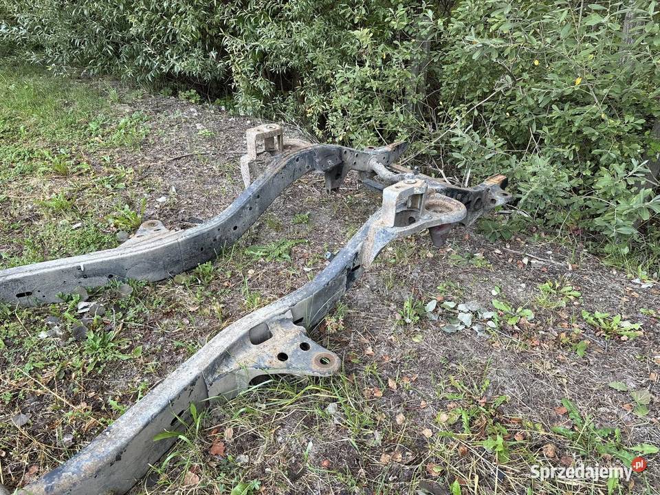 Nissan Patrol Y60 rama long LBW stan oryginał Rok produkcji 1991 Pozostałe Poznań