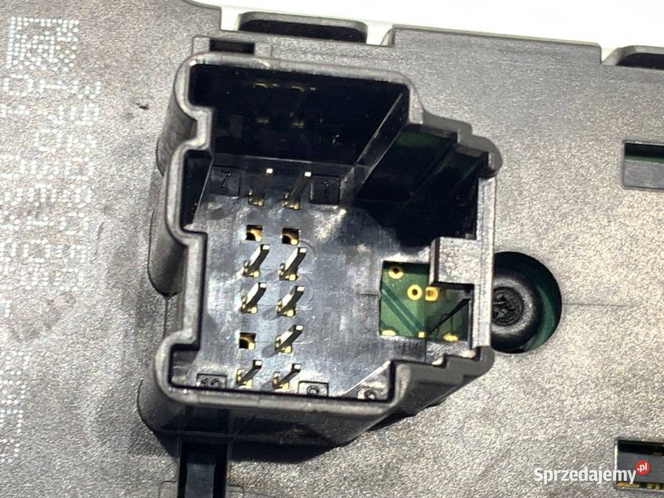 WŁĄCZNIK ŚWIATEŁ OPEL CROSSLAND 39208050 osobowe