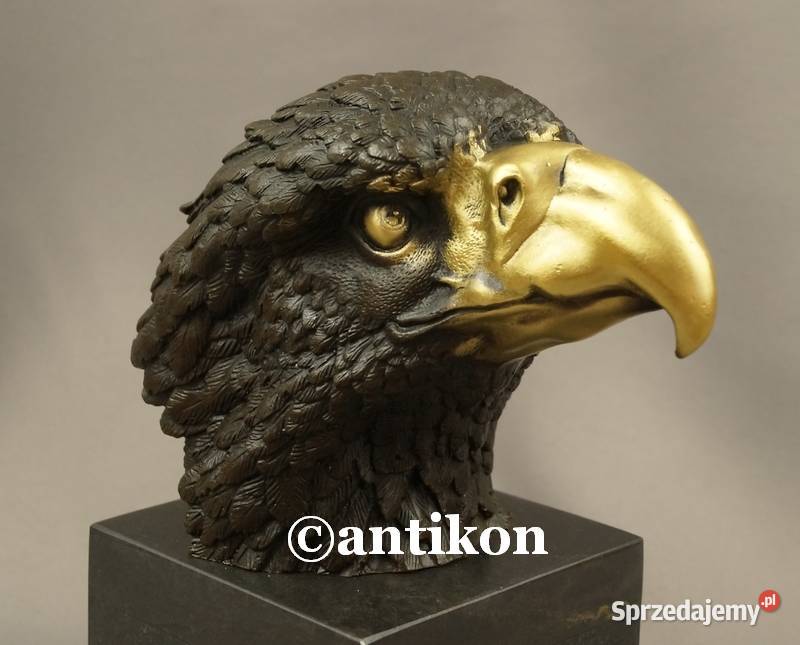 Orzeł figura z brązu