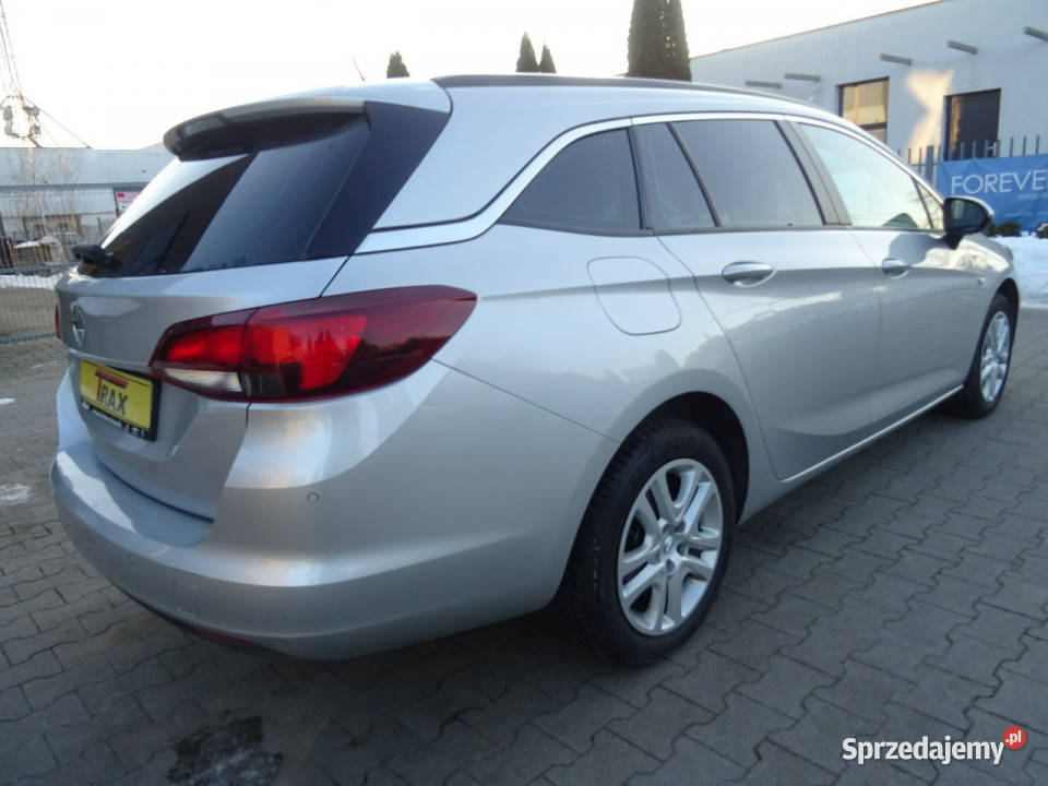 Opel Astra Astra K 14T 150 Sports Tourer salon isofix łódzkie