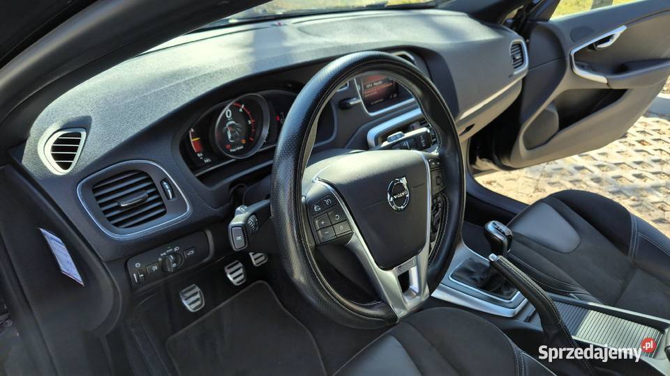 Sprzedam Volvo V40 RDesign D3 ESP Łasin