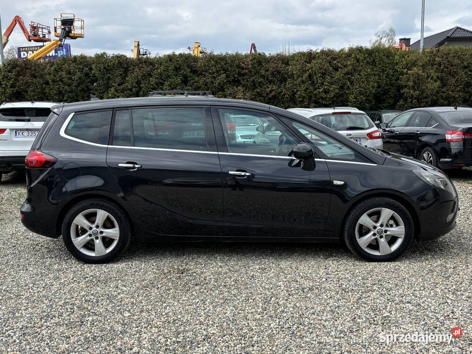 Opel Zafira 7 osobowy wielofunkcyjna kierownica Paniówki