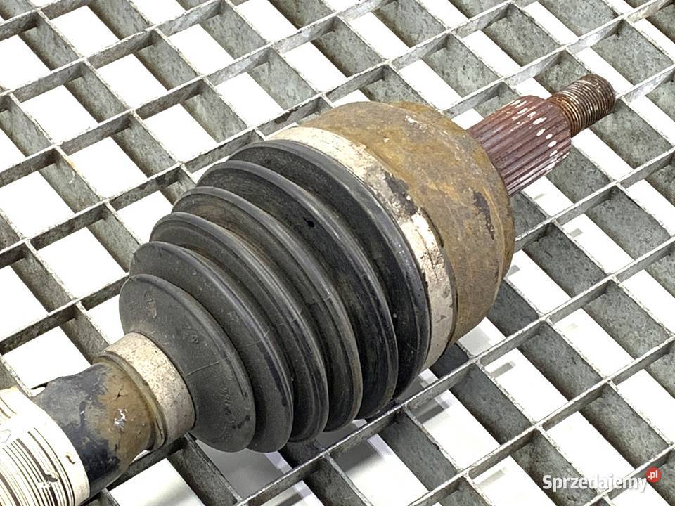 PÓŁOŚ PRAWY PRZÓD RENAULT LAGUNA III 20 131 0715 osobowe