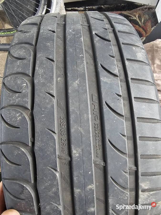 Opona letnia UHP 235 35 19 Samochodowe