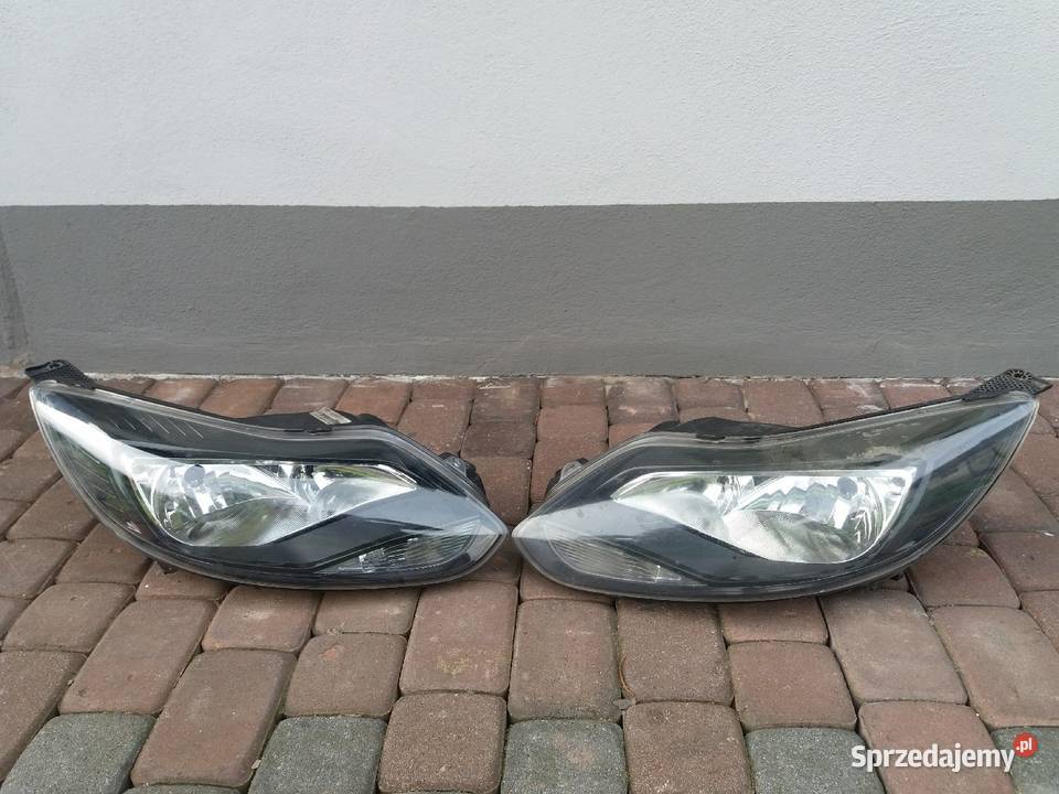 Sprzedam lampy używane przednie ford focus 2011r Kały