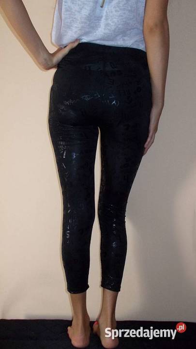 Czarne legginsy z napisami XS 34 getry napisy