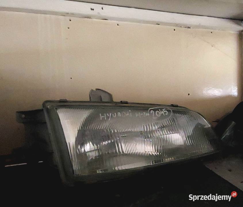Hyundai H1 1998 1999 lampa lewa prawa reflektor osobowe Byków