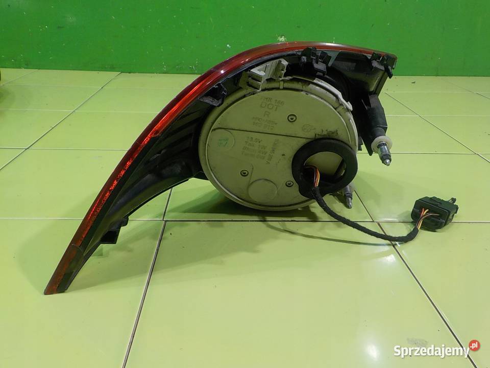 VW EOS 14 TSI 10r 2D lampa prawa tyl Suków