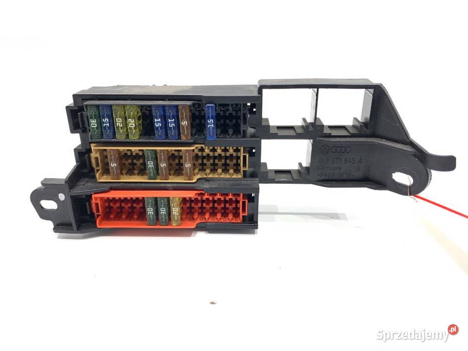 SKRZYNKA BEZPIECZNIKÓW AUDI Q7 4L 4L0971845A SUV
