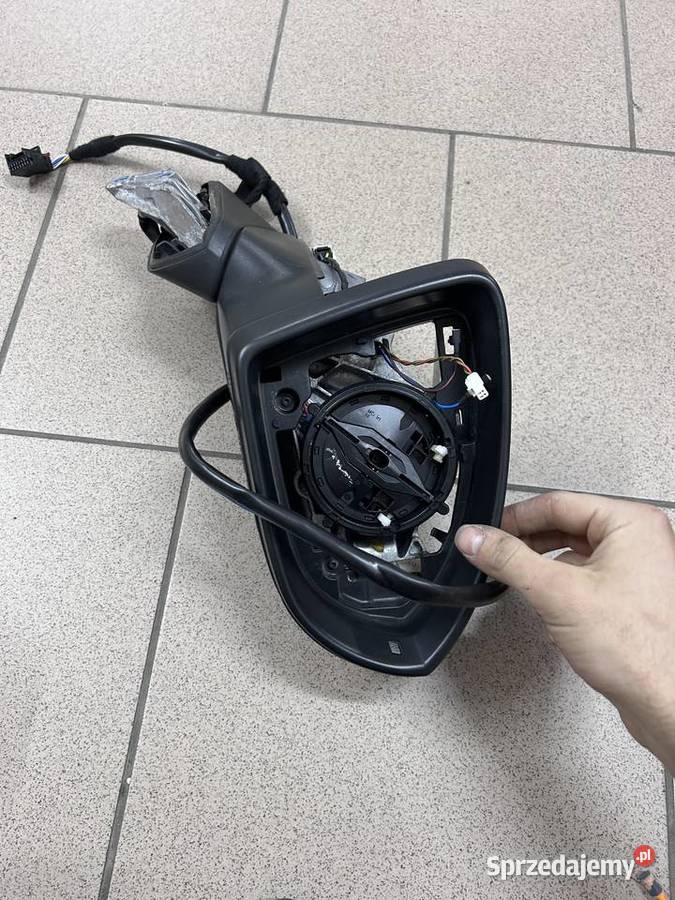 Lusterko prawe vw golf 7 sportsvan Goszyce sprzedam