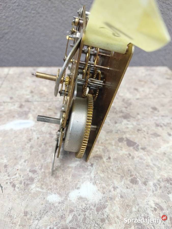 M196 Mechanizm starego zegara bufetowego Tczew