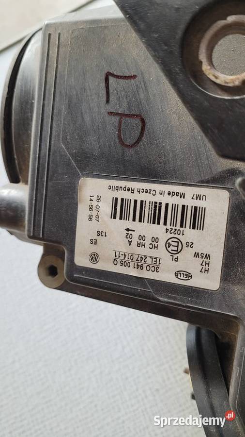 Vw Passat b6 lampa przód lewa strona Małomice
