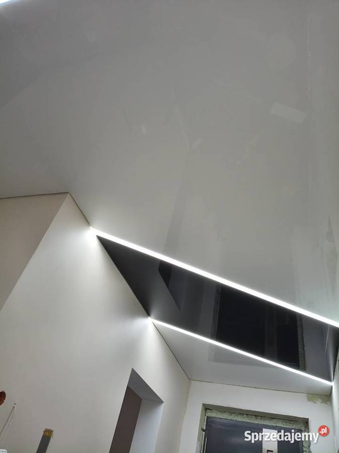 Sufit napinany z oświetleniem LED Lipno