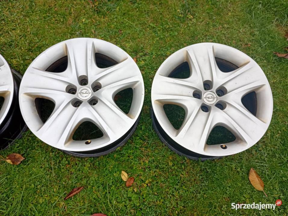 Felgi stalowe Opel Astra 5x105 z kołpakami 7Jx17 podkarpackie Rzeszów