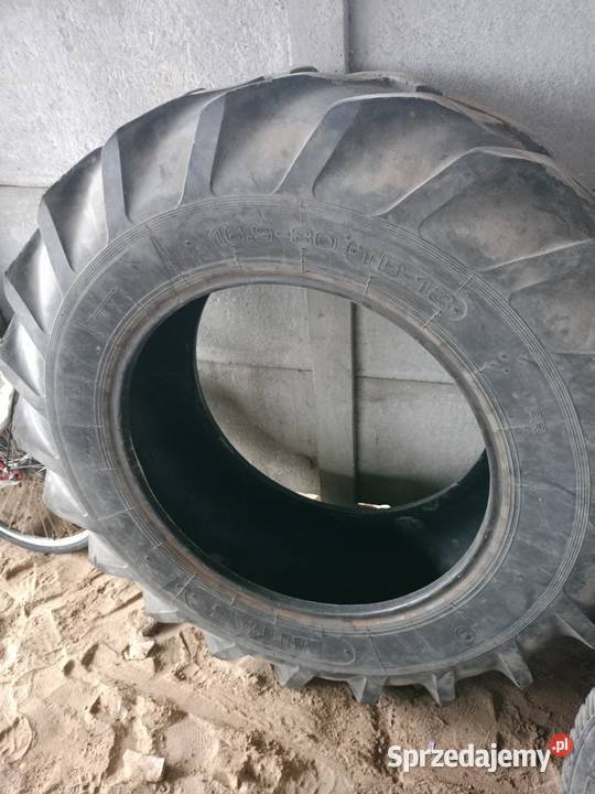 Opony 16930 48070R30 Strojec