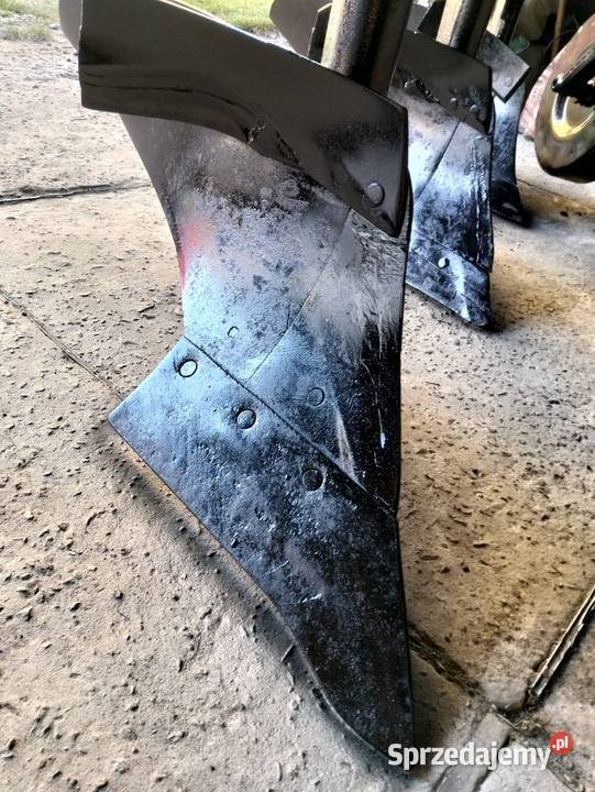 Sprzedam pług 3 skibowy Grudziądz Huta Koszary