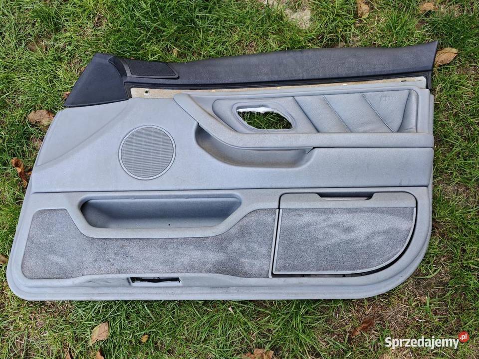 Boczek drzwi prawy przód siwy BMW E38 osobowe Pozostałe Żory