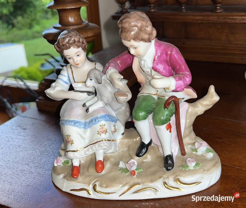 Figurka porcelanowa Pary Dworskiej z owieczką Gdańsk sprzedam