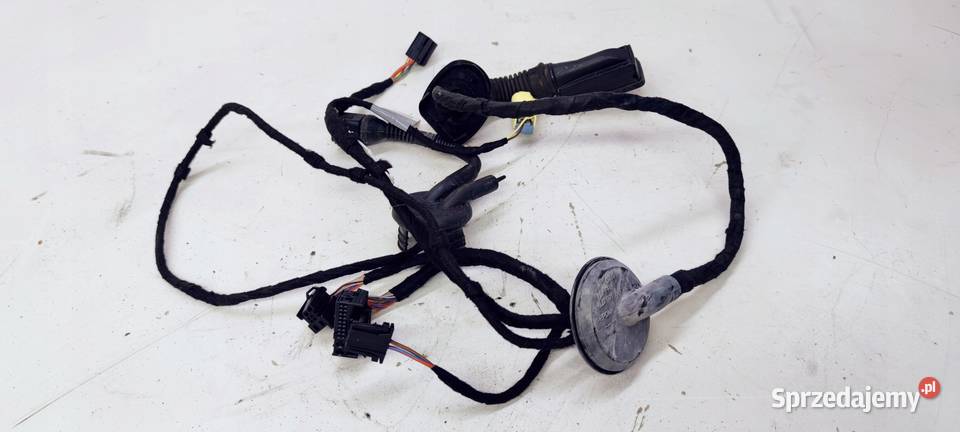 WIĄZKA DRZWI PRAWY PRZÓD AUDI A4 B8 8K0971030B Materiały instalacyjne Przystajń