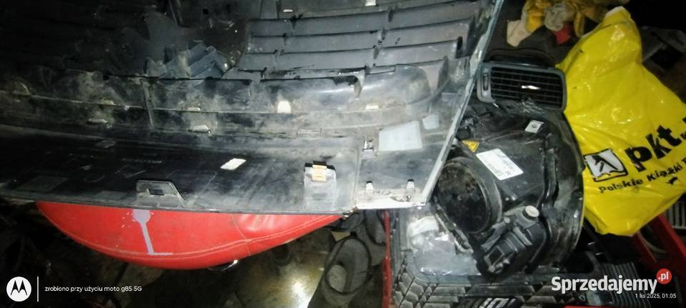Grill przedni atrapa Volkswagen Passat B6 Lubin