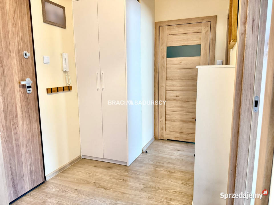 sprzedaży mieszkania 50m2 3 pokoje Kraków