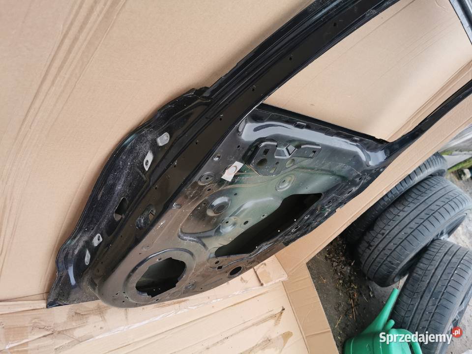 Drzwi tył tylne prawe opel crossland X 17 GM Karoseria
