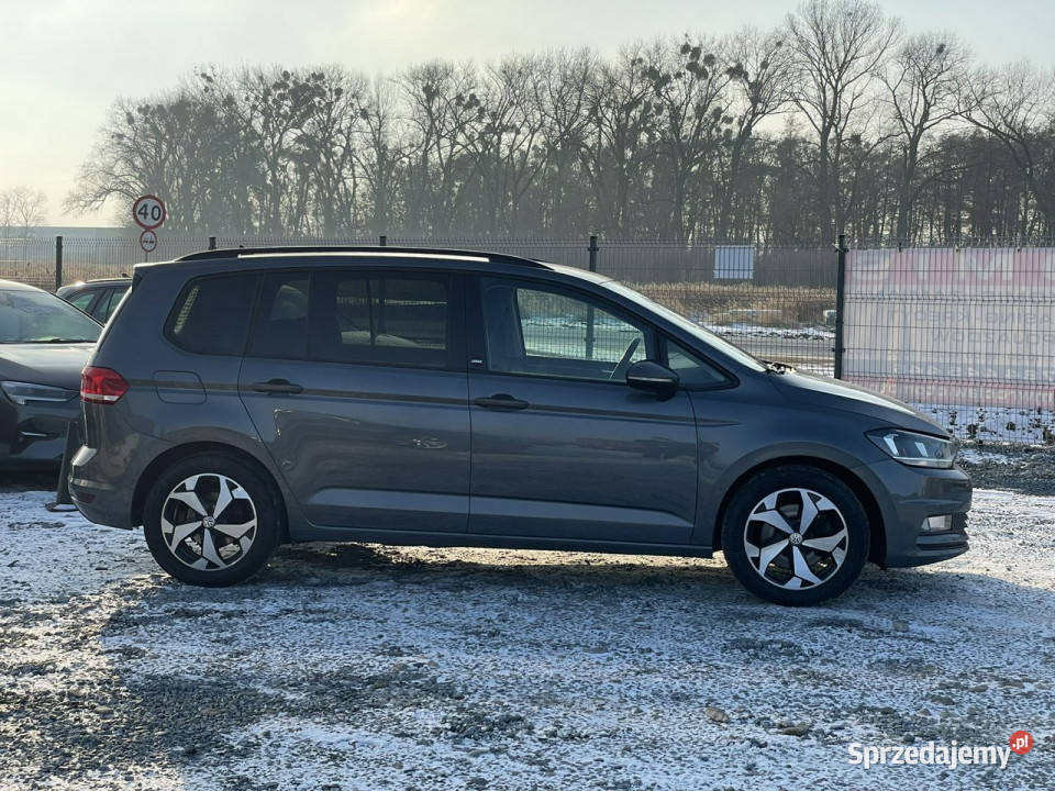 Volkswagen Touran 14 TSI 150 2017r ACC Front 152000km Wojkowice