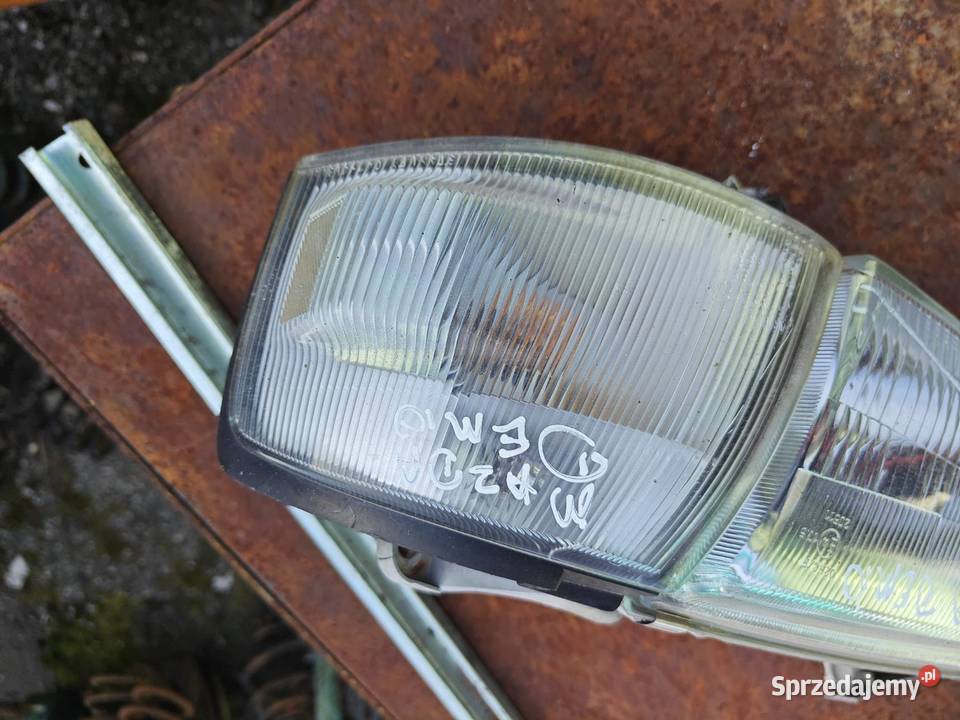 Przednie lampy mazda demio Puławy sprzedam