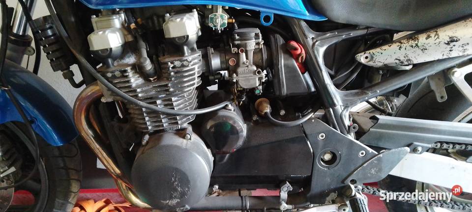 Kawasaki ZR7 750 silnik kompletny Cieszków sprzedam