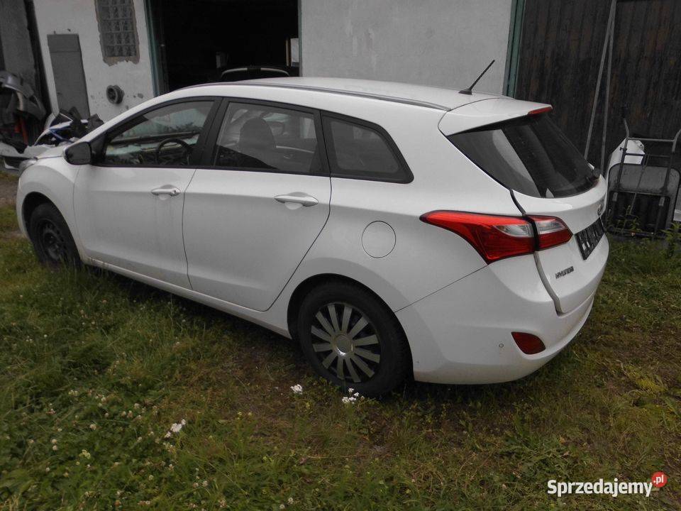hyundai i3020122016GD CRDI combi błotnik lewy Błotniki