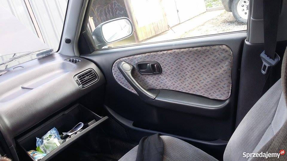 Nissan Primera P10 20 SLX bg EDITION