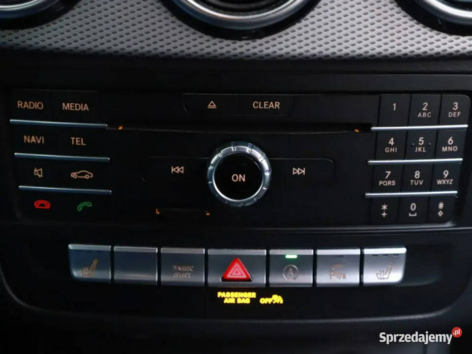 Mercedes B 250 20 turbo 211 Automat Full LED mazowieckie Lipówki