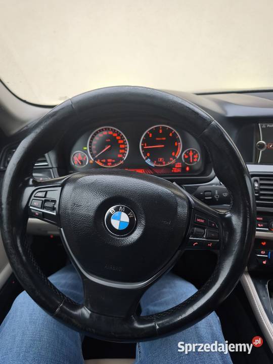 BMW 520 sedan