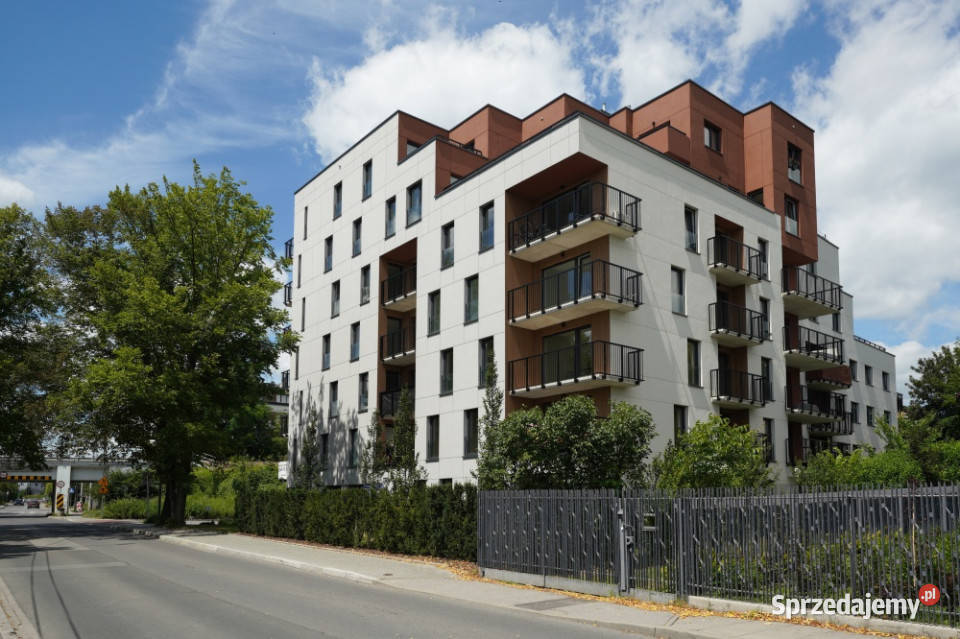3pokojowe mieszkanie o pow 7197 m Stan Kraków