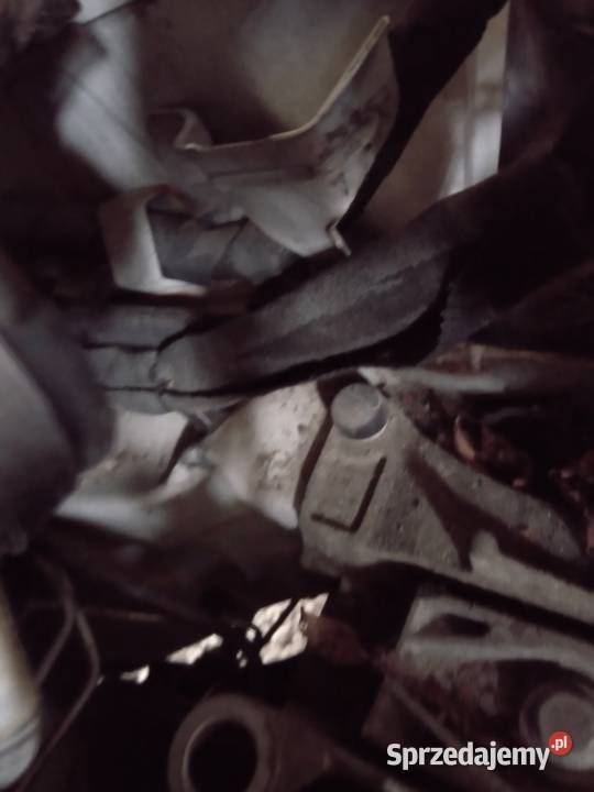 Renault megan3 uszkodzony Wola Roźwienicka