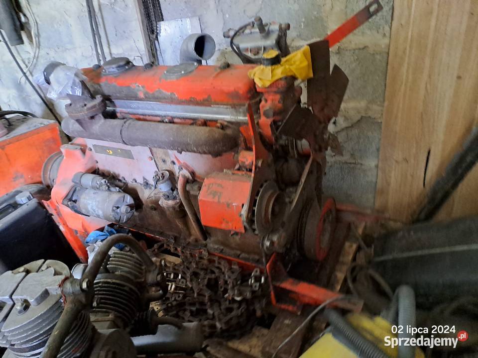 Silnik do bizona uszkodzony Części i osprzęt rolniczy świętokrzyskie Działoszyce
