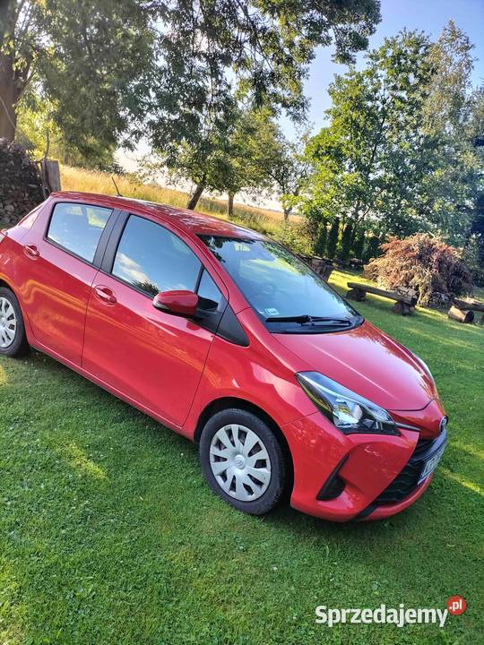 Sprzedam Toyote Yaris model XP13MA Benzyna elektryczne lusterka
