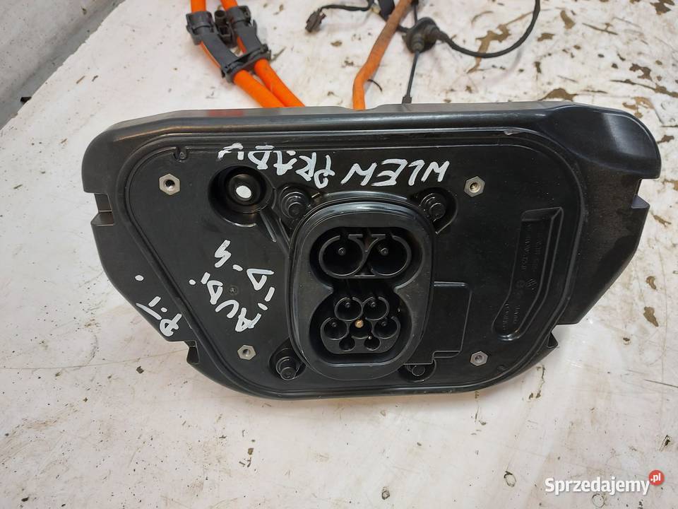 VW ID4 11A 2024r SUV 5D WLEW PRĄDU GNIAZDO Motoryzacja