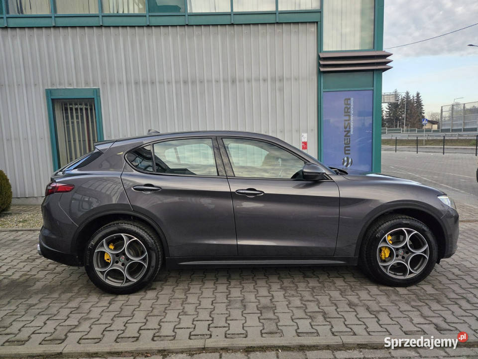 Alfa Romeo Stelvio Q4 20 280 Salon Polska isofix małopolskie Węgrzce