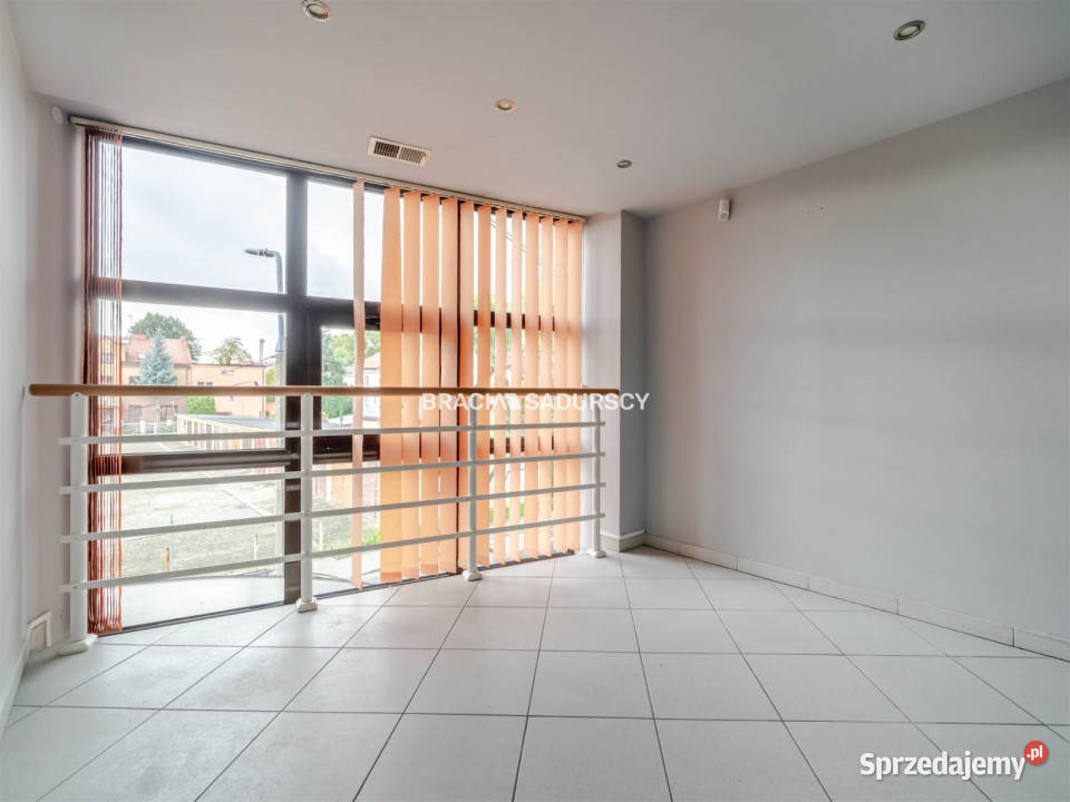 Wynajmę lokal 555m Kraków Bajana