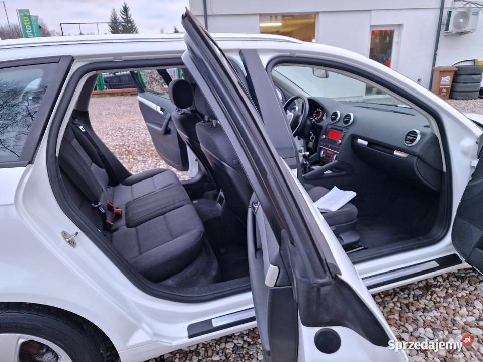 Audi A3 14 Benzyna 5 Drzwiowy Sprowadzony serwisowany w ASO Białystok sprzedam