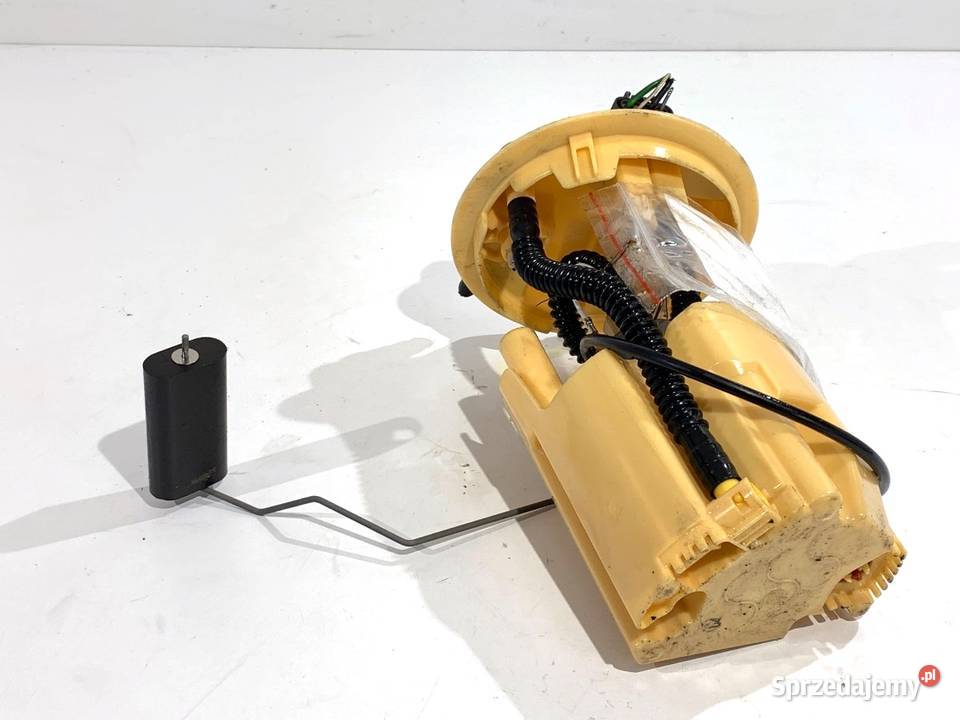 POMPA PALIWA RENAULT CAPTUR I 172021275R 15 110 sprzedam