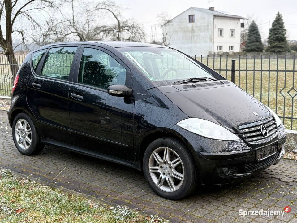 Mercedes A Klasa 17 benzyna Zadbany Walidrogi sprzedam