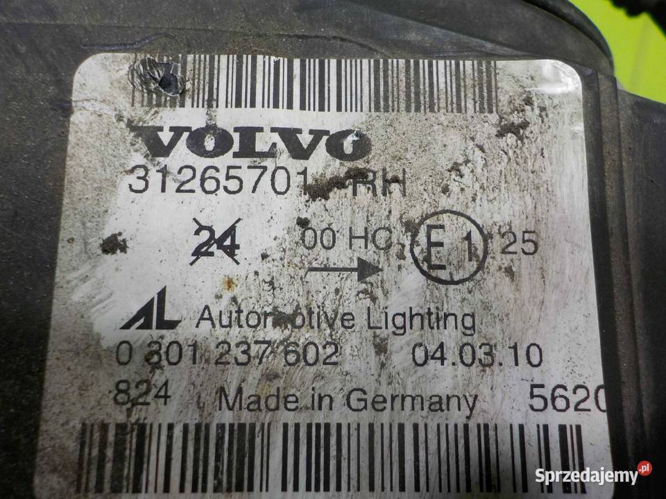 VOLVO S40 II LIFT 10r lampa prawa przod 31265701 Motoryzacja