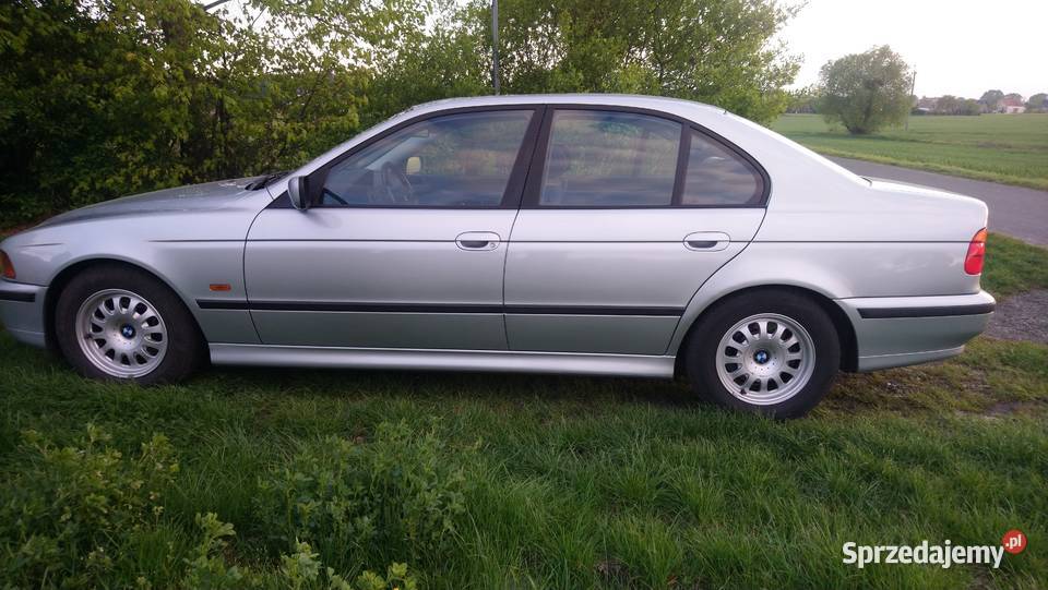 BMW e39 528i stan kolekcjonerski bezwypadkowy Seria 5 Opole