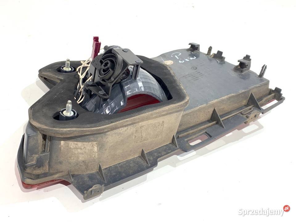 LAMPA TYŁ PRAWA WEWNĘTRZNA BMW F07 Hatchback podkarpackie