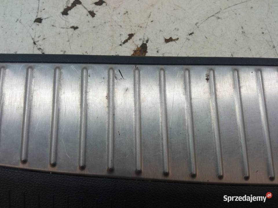 OSŁONA PROGU BAGAŻNIKA PASA TYŁ KOMBI 13261725 Rok produkcji 2011